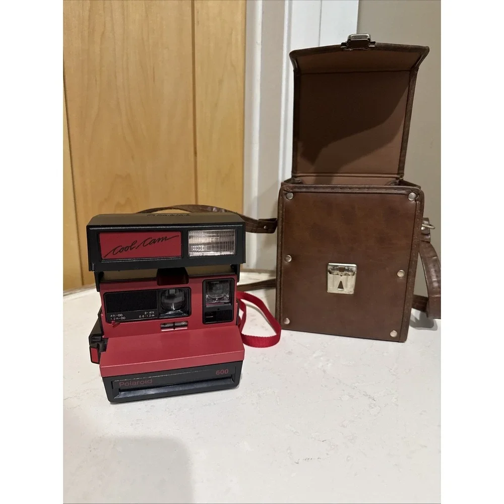 Vintage Polaroid 600 Cool Cam Instant Film Camera - Red & Black Works With Case